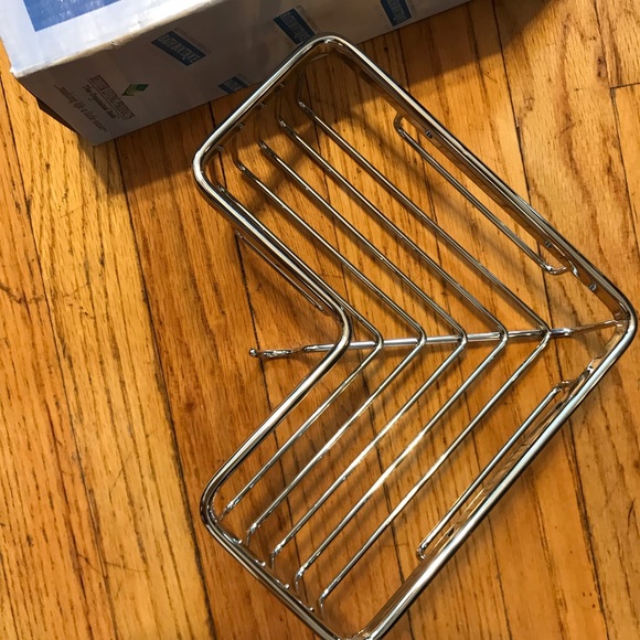 Brand new metal corner basket - Picture 2 of 5
